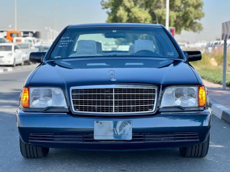 1992 Mercedes-Benz 500 SEL 5.0 liters 8 Cylinders Engine Blue Black