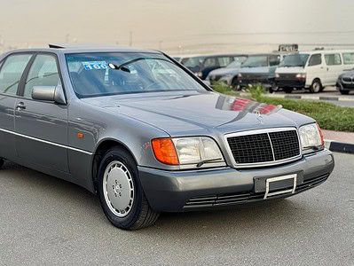 1992 Mercedes-Benz S 600 6.0 liters 12 Cylinders Engine Grey Black