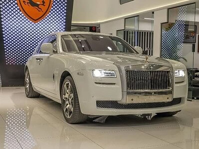 2010 Rolls-Royce Ghost GCC Specs Super Mint Condition White Red