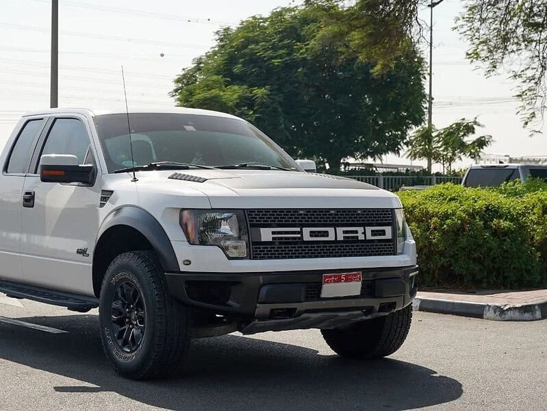 Ford Raptor SVT F-150 6.2L V8 2013 Perfect Condition White Black
