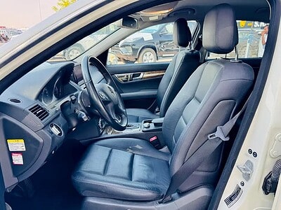 2010 Mercedes-Benz C-Class C300 6 Cylinder Engine White Black Clean Car