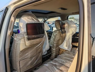 2025 Toyota Land Cruiser VXR 3.5L Twin-Turbo V6 GCC Specs White Beige