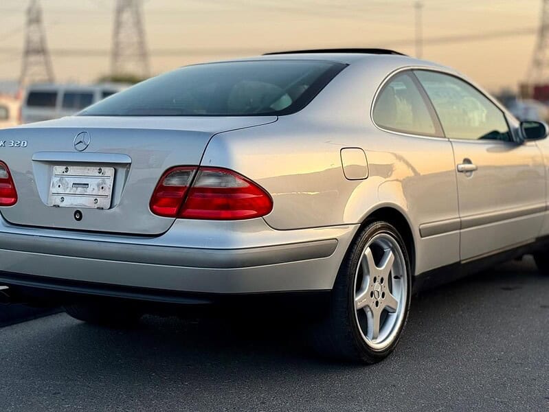 1999 Mercedes-Benz CLK 320 3.2 liters 6 Cylinders Engine Silver Grey