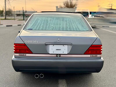 1992 Mercedes-Benz S 600 6.0 liters 12 Cylinders Engine Grey Black