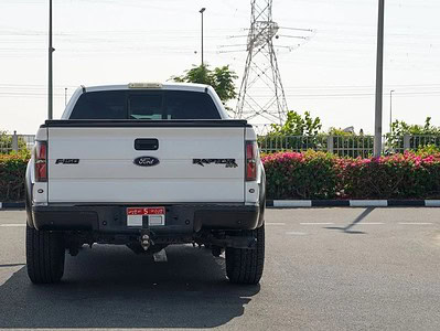 Ford Raptor SVT F-150 6.2L V8 2013 Perfect Condition White Black