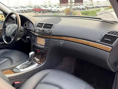 2005 Mercedes-Benz E-Class E 500 8 Cylinder Engine CLEAN CAR Silver Black