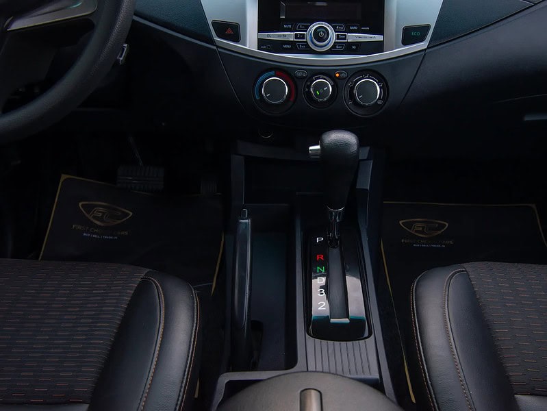 2020 CMC Z7 Standard 4 Cylinder Engine FWD GCC Specs White Black