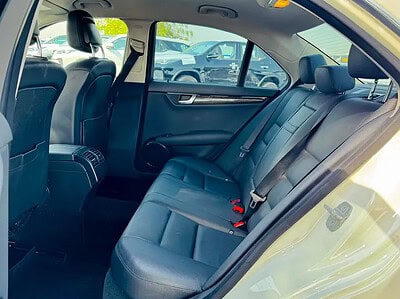 2010 Mercedes-Benz C-Class C300 6 Cylinder Engine White Black Clean Car