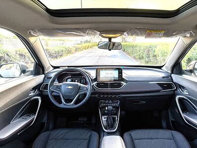 Chevrolet Groove Premier 1.5L 2024 GCC Full Option Silver Black