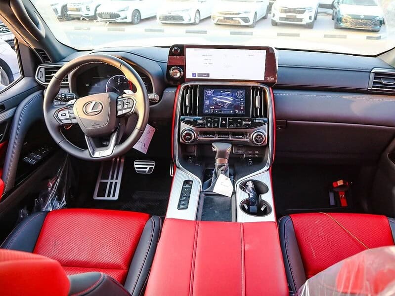 Lexus LX 600 F-Sport 3.5L 2025 Lexus LX 600 F-Sport Silver Red GCC Specs