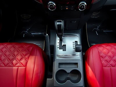 2022 Mitsubishi Pajero GLS 6 Cylinder Engine White Red GCC Specs