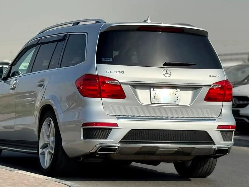 2014 Mercedes-Benz GL-Class GL 550 8 Cylinder CLEAN CAR Silver Black