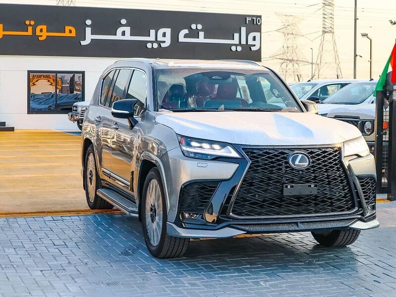 Lexus LX 600 F-Sport 3.5L 2025 Lexus LX 600 F-Sport Silver Red GCC Specs