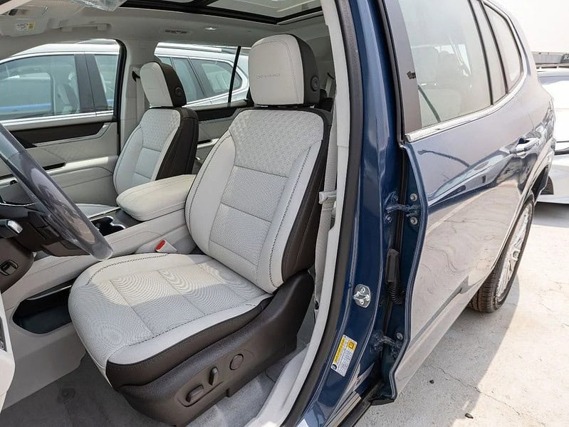 GMC Acadia GMC Acadia Denali 2.5 litre 4 Cylinder AWD 2024 Blue White