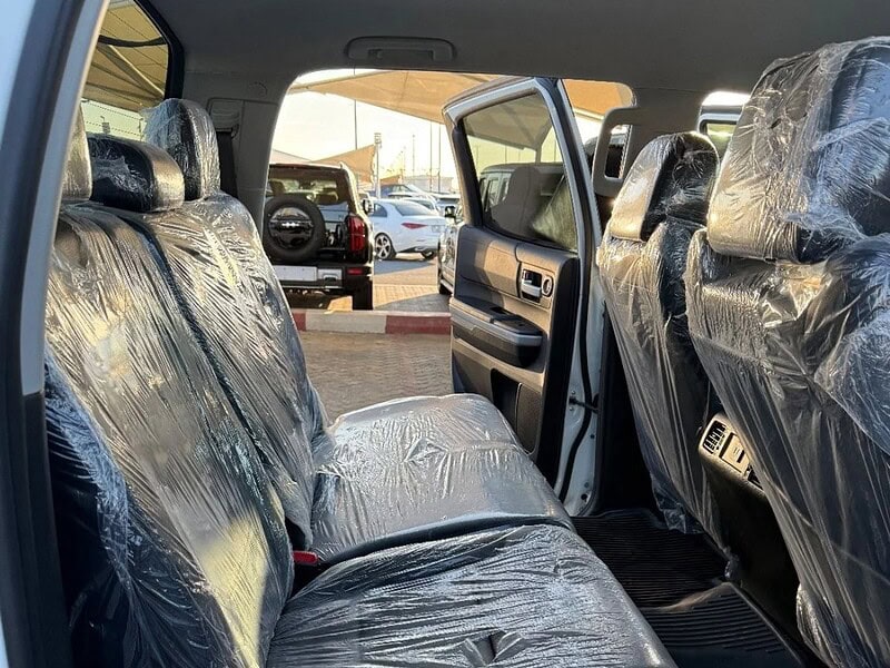 2020 RAM 1500 TRX 6.2 litre 8 Cylinders Engine Petrol White Black