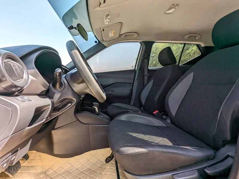 2018 Nissan Kicks S GCC White Grey Premium Condition GCC Specs