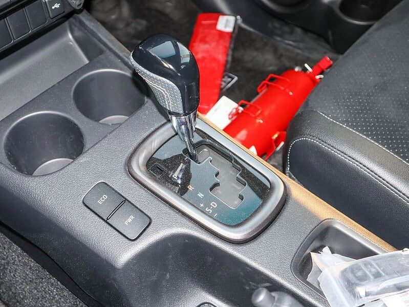 2025 Toyota Hilux GR Sport 4.0L Toyota Hilux GR GCC Specs White Black