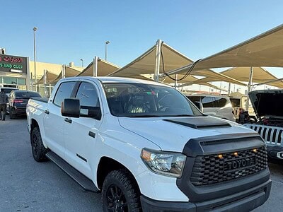 2020 RAM 1500 TRX 6.2 litre 8 Cylinders Engine Petrol White Black