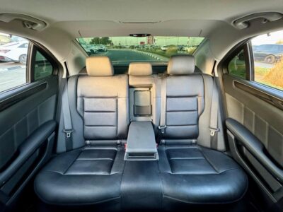 2010 Mercedes-Benz E 350 3.5-liter V6 Engine Blue Black