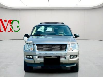 2008 Ford Explorer XLT Ford Explorer XLT Neat and Clean Car Gold Beige