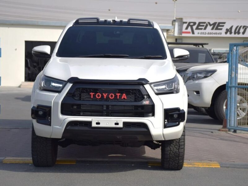 2022 Toyota Hilux S GLX Limited 2.8 litre 4 Cylinder AT RHD White Black