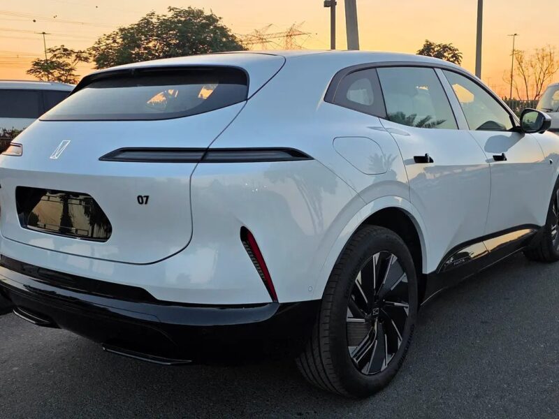 2025 Avatr 07 Other 4-Cylinder Engine Hybrid White