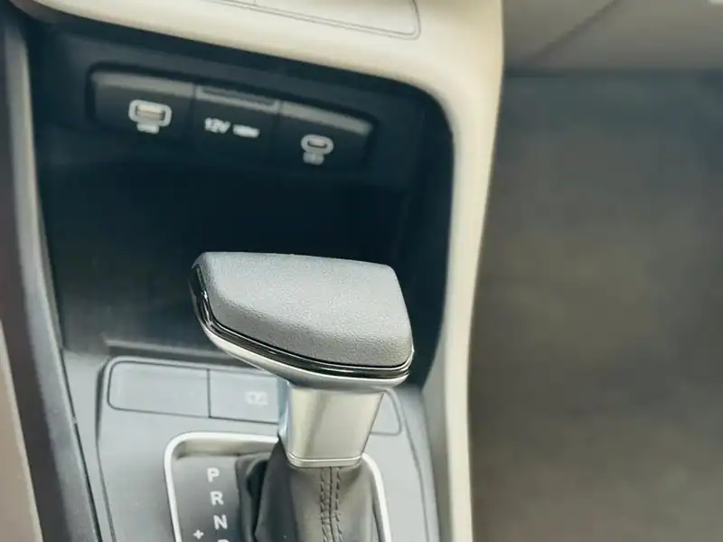 Hyundai Accent HYUNDAI ACCENT 1.5L 4 Cylinders Engine Petrol 2026 White