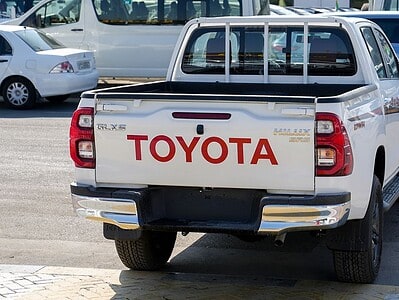 2025 Toyota Hilux GLX S 4 Cylinder Engine White Burgundy GCC