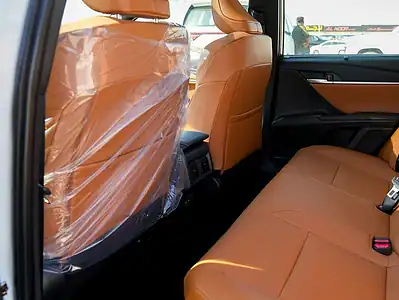 2025 Toyota Camry Hybrid 4 Cylinder Engine Sedan White Tan GCC