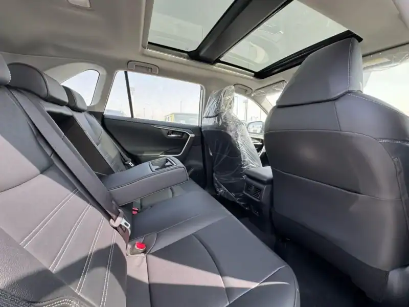 Toyota RAV 4 2.5 litre 4 Cylinder Engine Hybrid 2WD 2024 White Black