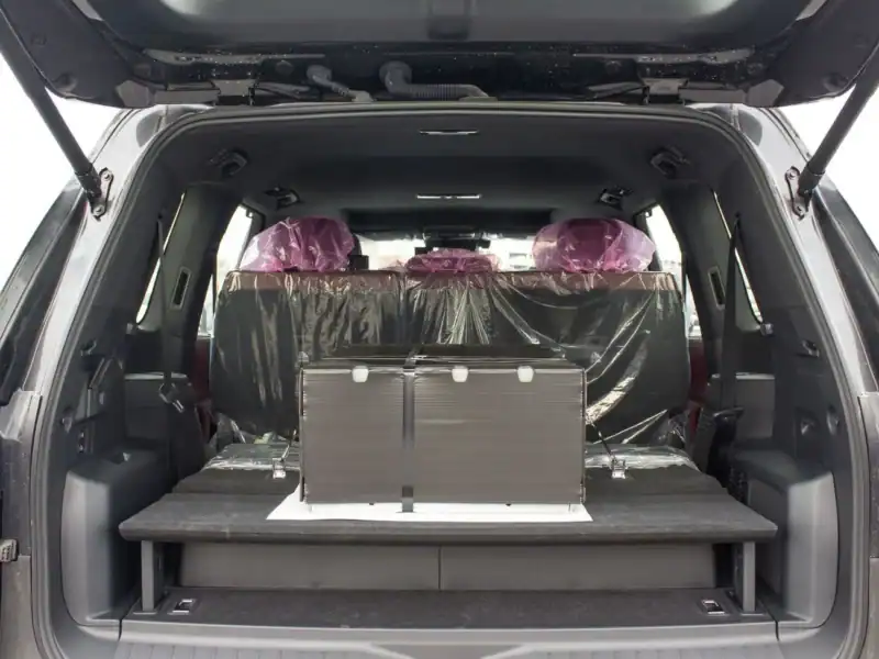 2025 LEXUS 700h 3.5L TWIN TURBO V6 TURBO SPORT Hybrid GCC Black Red