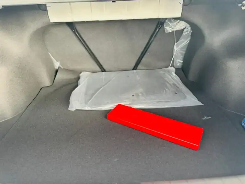 Hyundai Accent HYUNDAI ACCENT 1.5L 4 Cylinders Engine Petrol 2026 White