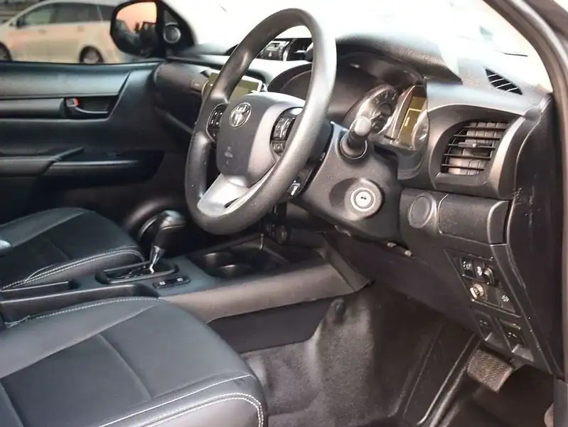 2022 Toyota Hilux S GLX 2.8L 4 Cylinder Engine AWD AT Diesel Grey Black