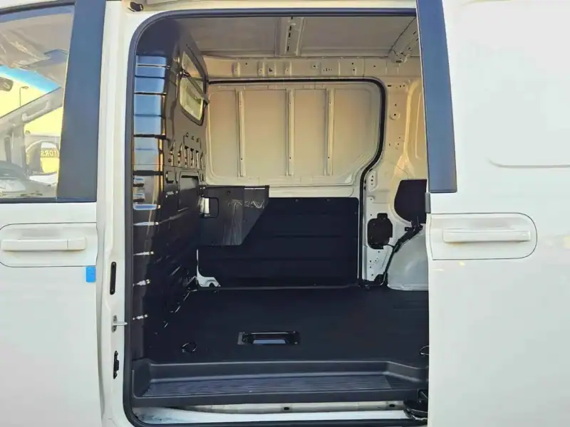 2025 Hyundai Staria CARGO 2.2L V4 DIESEL MANUAL GEAR BOX White Grey