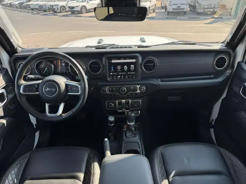 Jeep Wrangler Wrangler 4XE 2.0L Turbo PHEV 2023 White Black