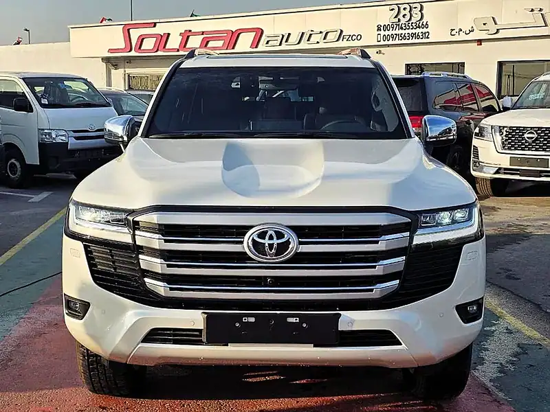 2025 Toyota Land Cruiser VX 3.5l litre Turbo 6 Cylinder Engine White Black