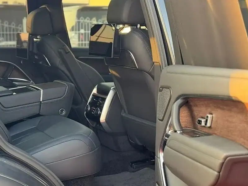 Land Rover Range Rover Autobiography P530 V8 SWB 2023 Grey Black