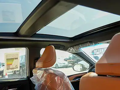 2025 Toyota Camry Hybrid 4 Cylinder Engine Sedan White Tan GCC