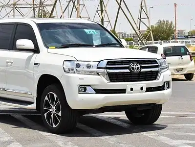 2018 Toyota Land Cruiser 4.5 litre 8 Cylinder Engine RHD White Black