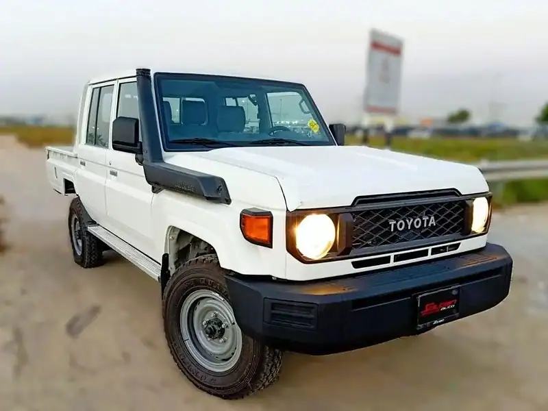 2025 Toyota Land Cruiser Pick Up Double Cabin Diesel 4.2L 6V MT White Grey