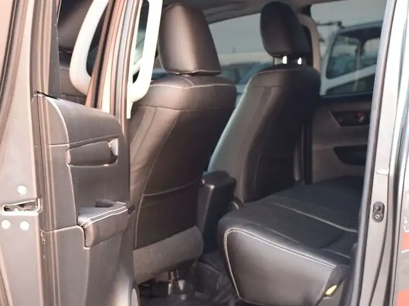 2022 Toyota Hilux S GLX 2.8L 4 Cylinder Engine AWD AT Diesel Grey Black