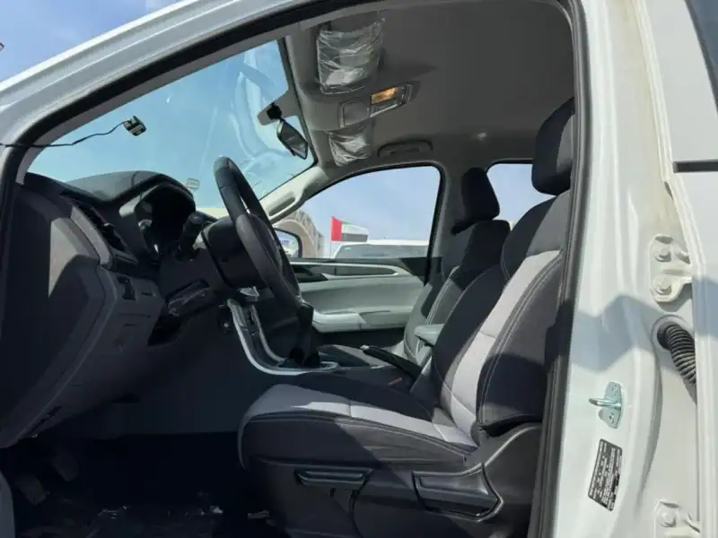 MG T60 T60 2.4L Petrol Manual DC 4WD 2025 White Black GCC