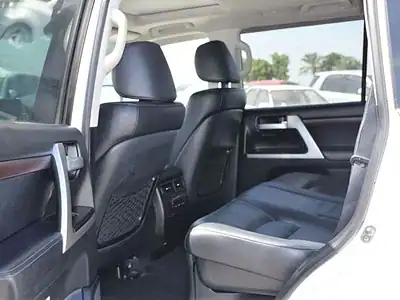 2017 Toyota Land Cruiser 4.5 litre 8 Cylinder Engine RHD White Grey