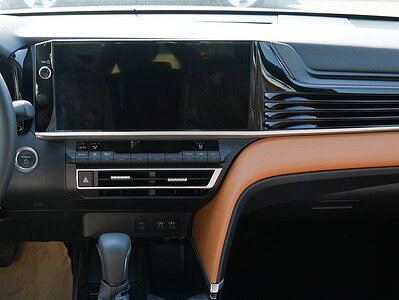 2025 Toyota Camry Hybrid 2.5 L 4 Cylinder Engine Sedan Silver Tan GCC