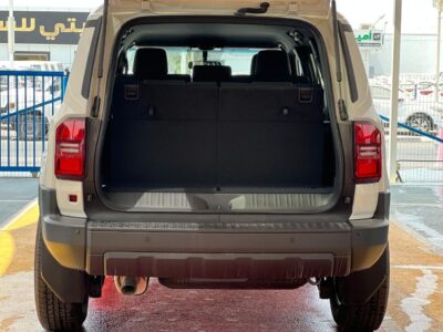 2024 Toyota Prado TOYOTA LAND CRUISER PRADO VX ENG 2.4L White Black