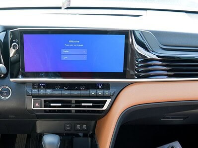 2025 Toyota Camry Hybrid 2.5 L 4 Cylinder Engine Sedan Grey Tan GCC