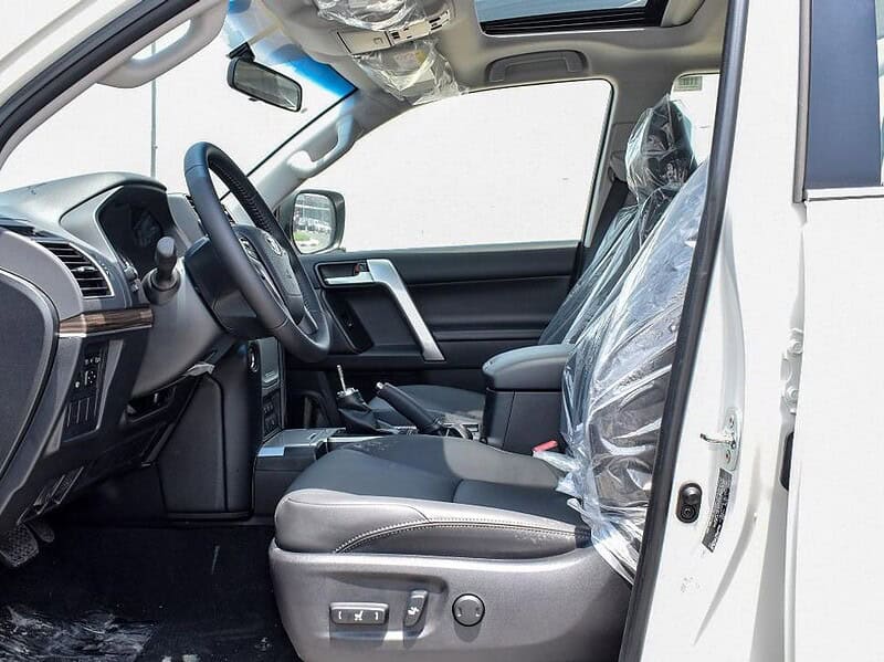 Toyota Prado TOYOTA PRADO VX 6 Cylinder MODEL 2023 White Grey