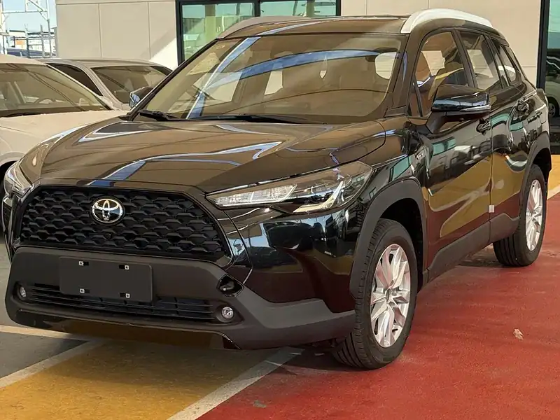 2025 Toyota Corolla Cross HEV 2.0 Engine Full Option Black Orange
