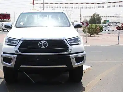 2025 Toyota Hilux 2.4L Diesel MT 4 Cylinder Engine White Black