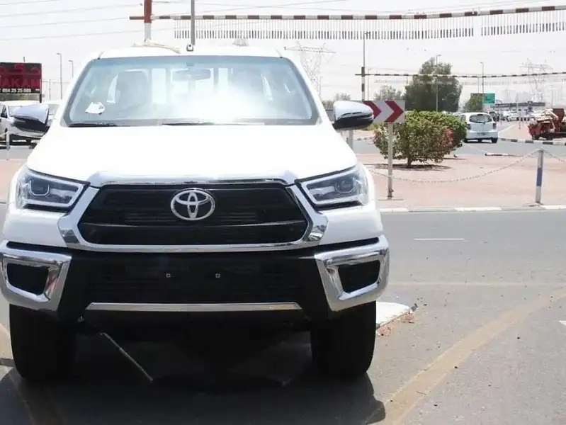 2025 Toyota Hilux 2.4L Diesel MT 4 Cylinder Engine White Black